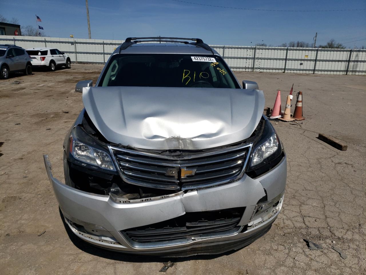 Photo 9 from auction – 2016 CHEVROLET TRAVERSE L with VIN 1GNKVGKD9GJ181596