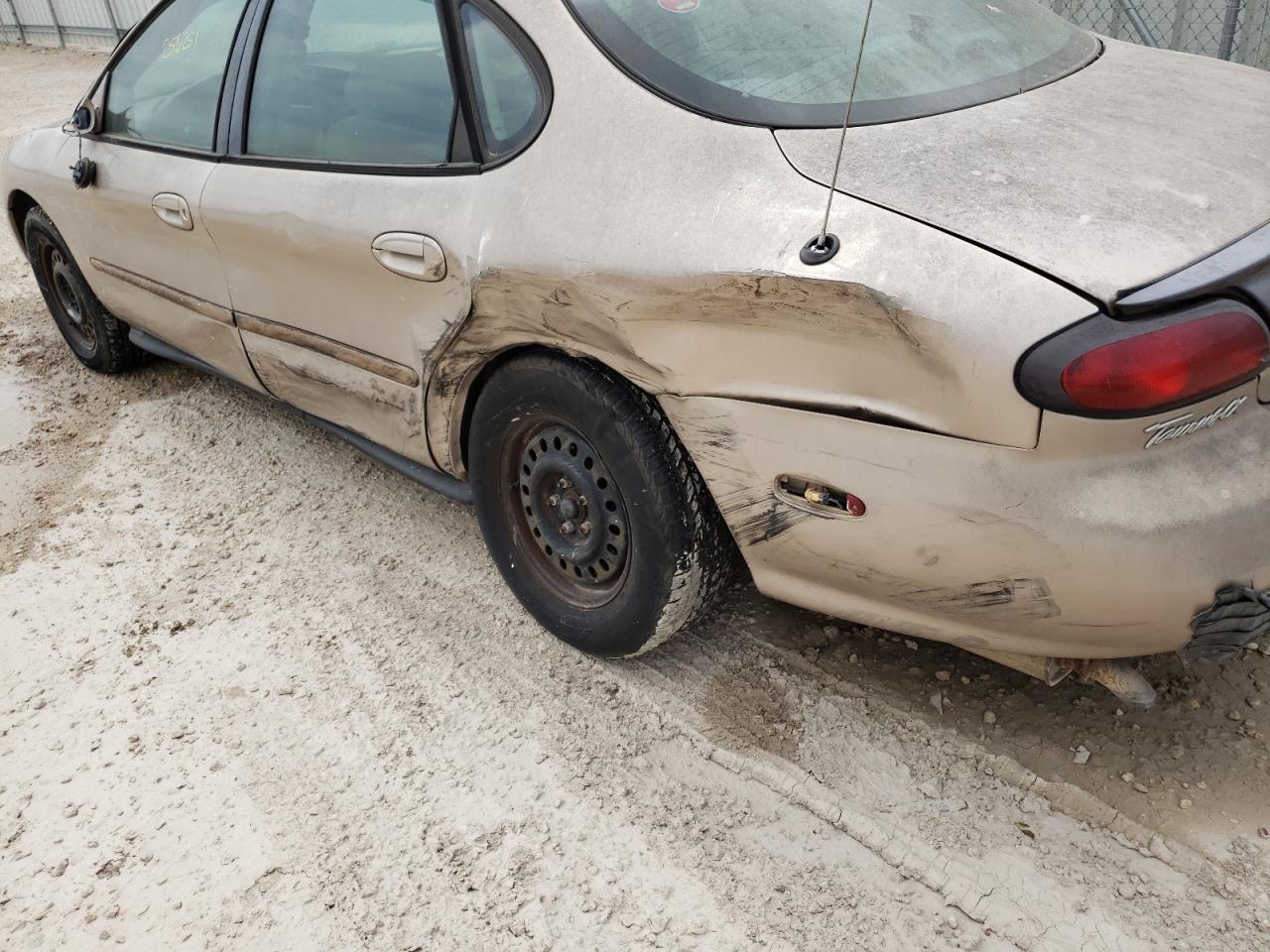 Photo 9 from auction – 1998 FORD TAURUS LX with VIN 1FAFP52U3WA174026
