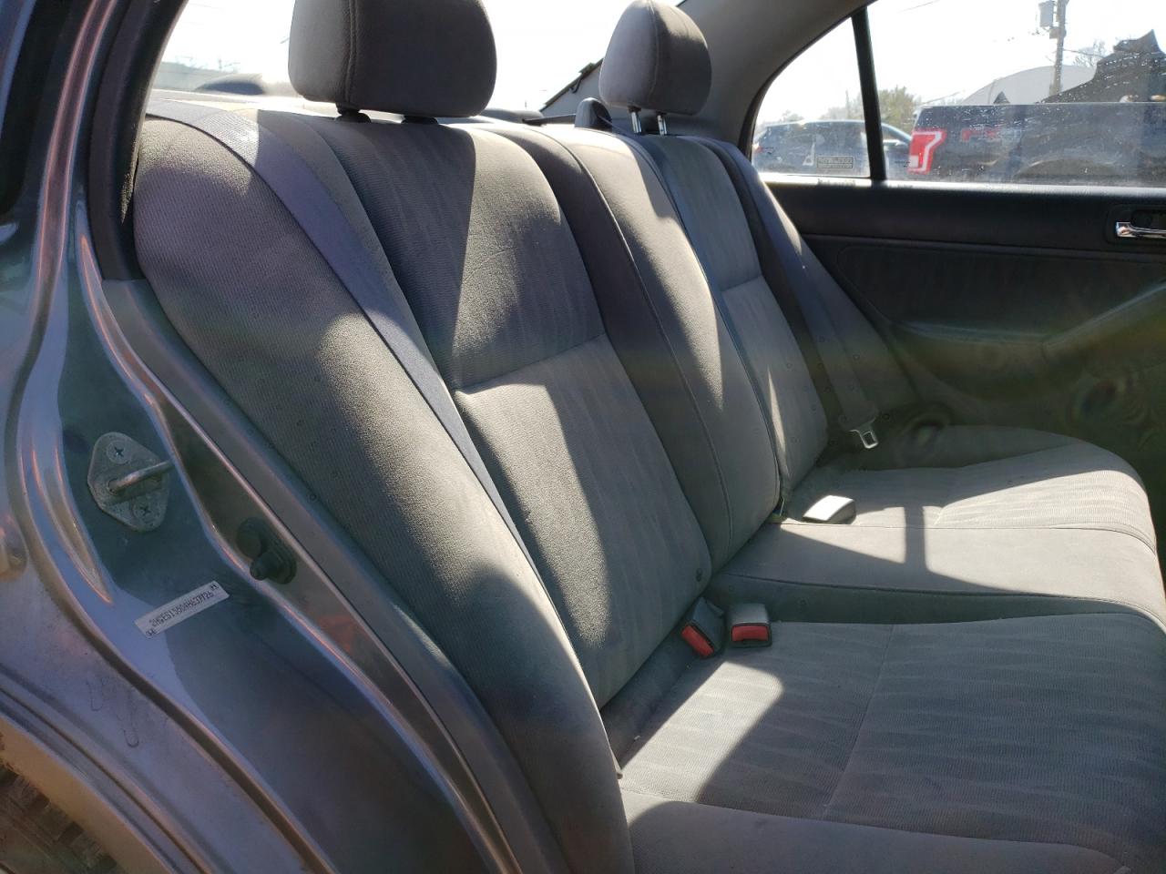 Photo 6 from auction – 2004 HONDA CIVIC LX with VIN 2HGES15504H637726