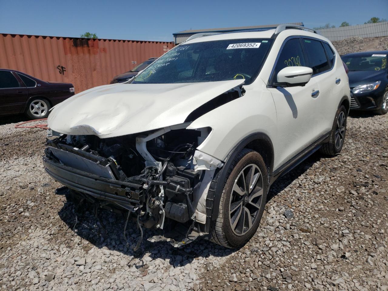 Photo 2 from auction – 2019 NISSAN ROGUE S with VIN 5N1AT2MT8KC812395