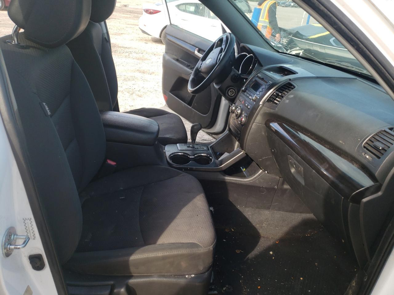 Photo 5 from auction – 2011 KIA SORENTO BA with VIN 5XYKT3A15BG096407