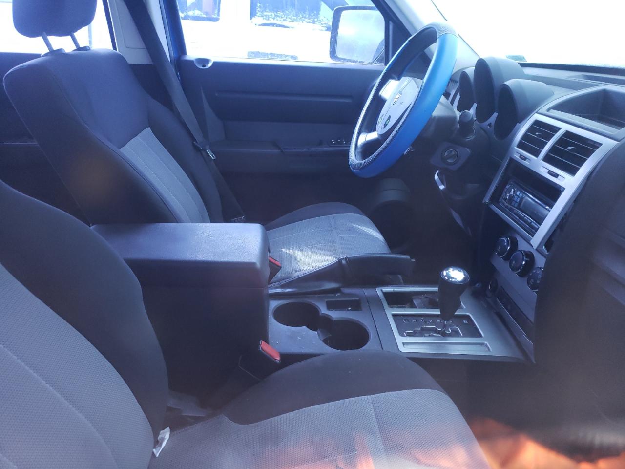 Photo 5 from auction – 2007 DODGE NITRO SXT with VIN 1D8GU28K77W601922