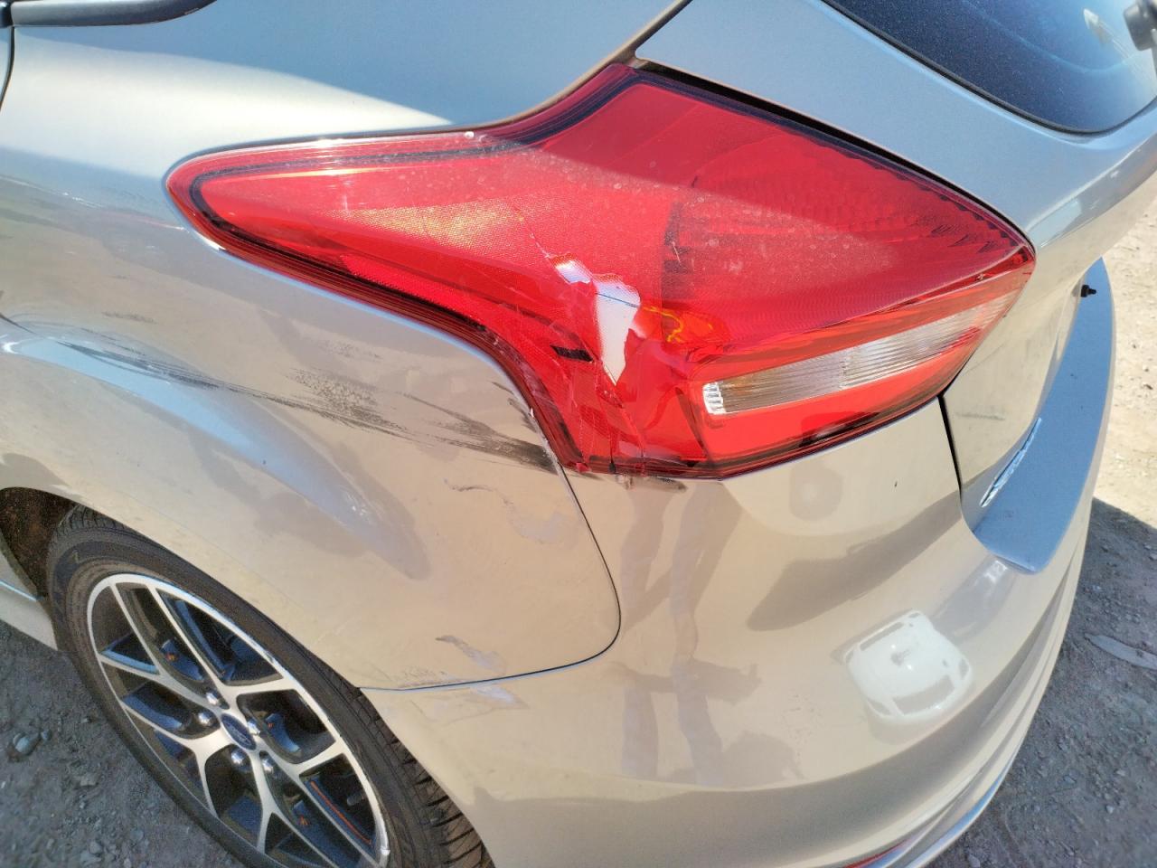 Photo 9 from auction – 2015 FORD FOCUS SE with VIN 1FADP3K25FL231826