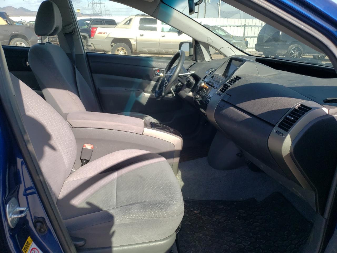 Photo 5 from auction – 2008 TOYOTA PRIUS with VIN JTDKB20U187728849