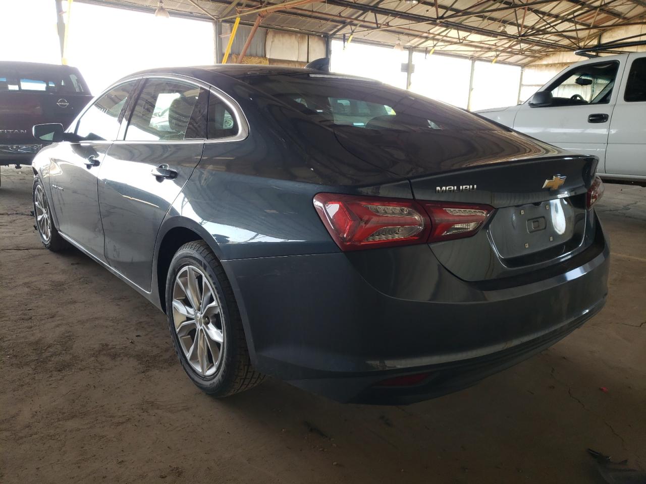Photo 3 from auction – 2019 CHEVROLET MALIBU LT with VIN 1G1ZD5ST4KF216829