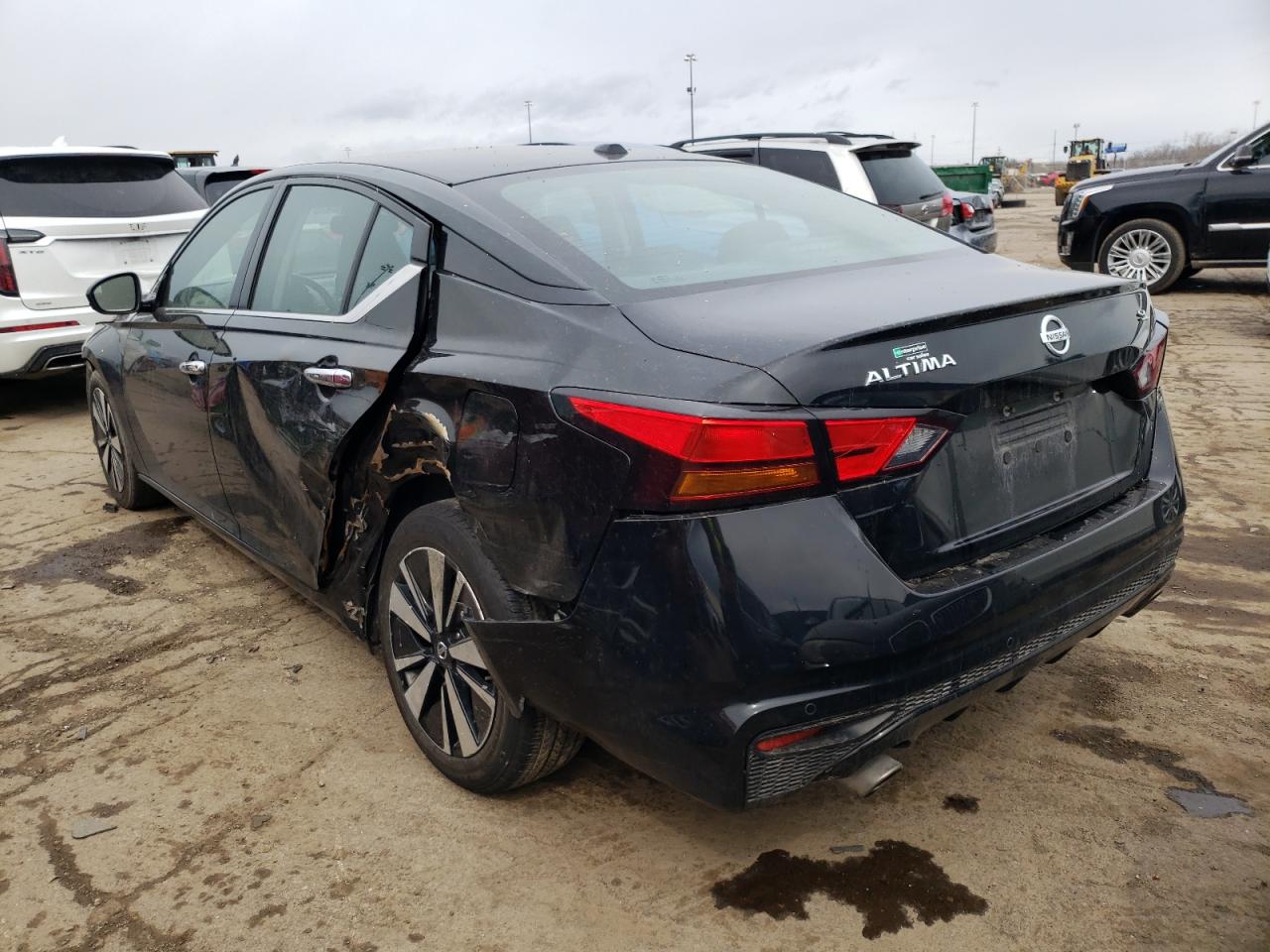 Photo 3 from auction – 2019 NISSAN ALTIMA SL with VIN 1N4BL4EV6KC197372