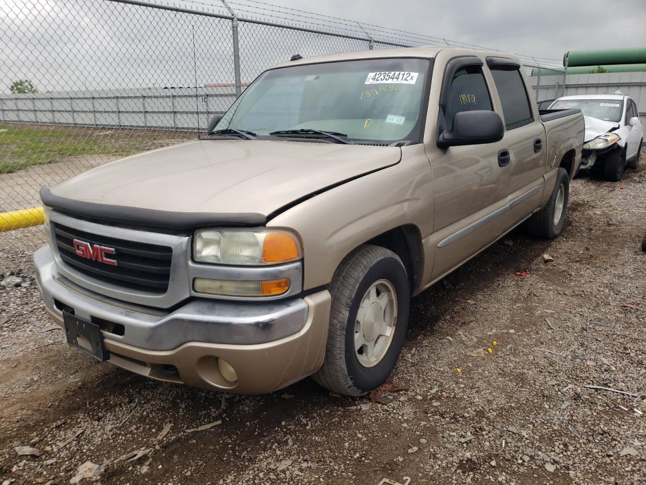 Foto 2 de la subasta – 2004 GMC NEW SIERRA con VIN 2GTEC13T641312262