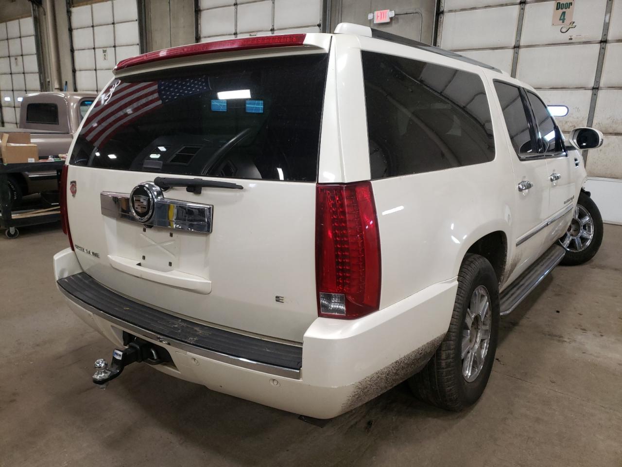 Photo 4 from auction – 2007 CADILLAC ESCALADE E with VIN 1GYFK66887R218868