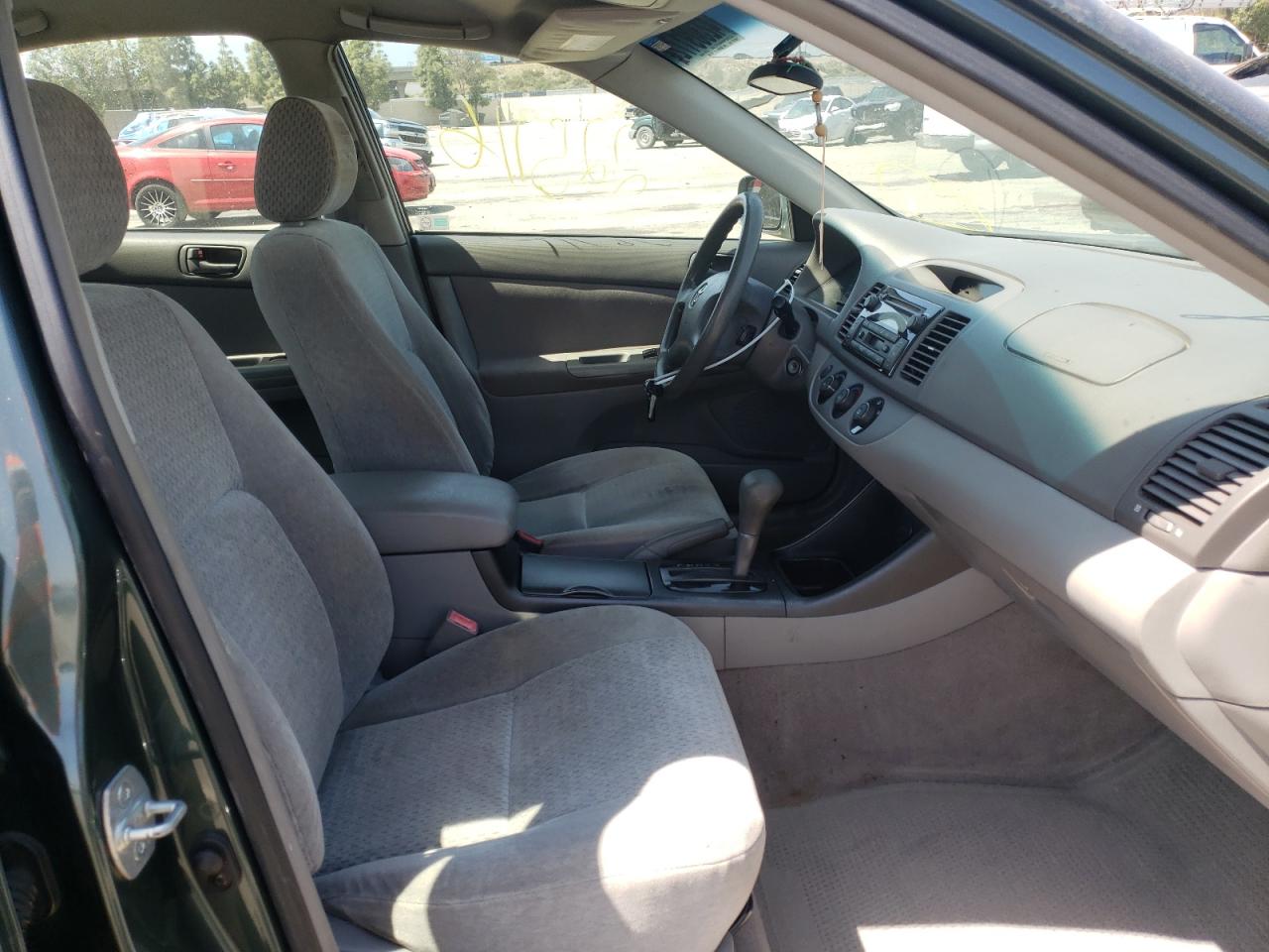 Photo 5 from auction – 2002 TOYOTA CAMRY LE with VIN JTDBE32K220114904