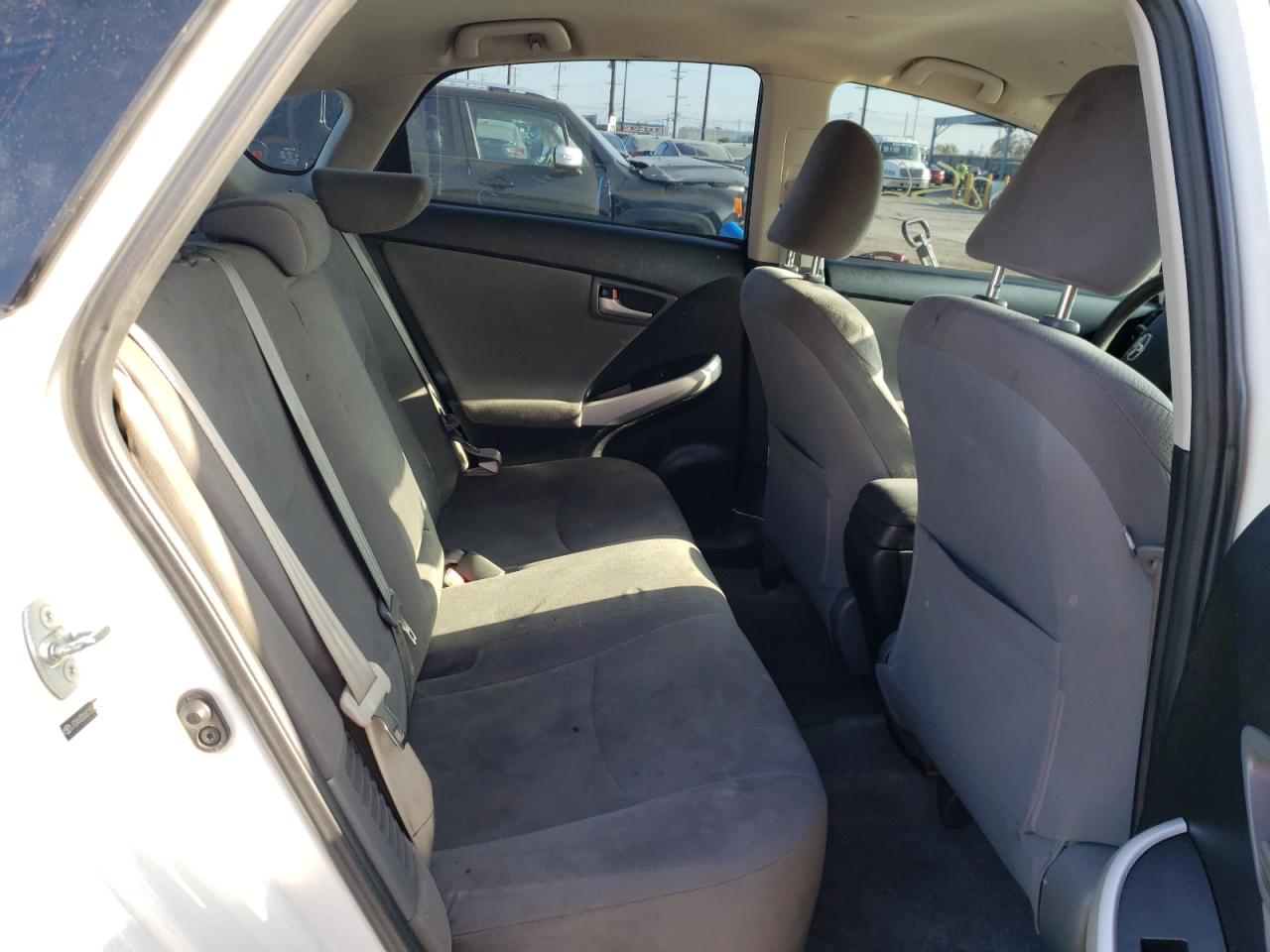 Photo 6 from auction – 2012 TOYOTA PRIUS with VIN JTDKN3DU6C1554019