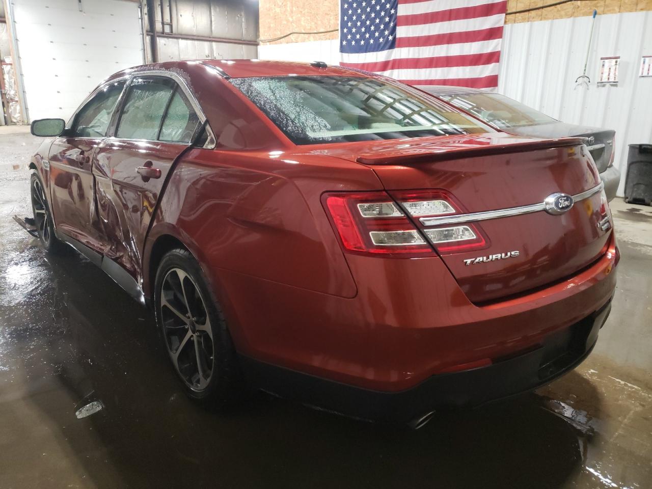 Photo 3 from auction – 2014 FORD TAURUS LIM with VIN 1FAHP2J80EG138057