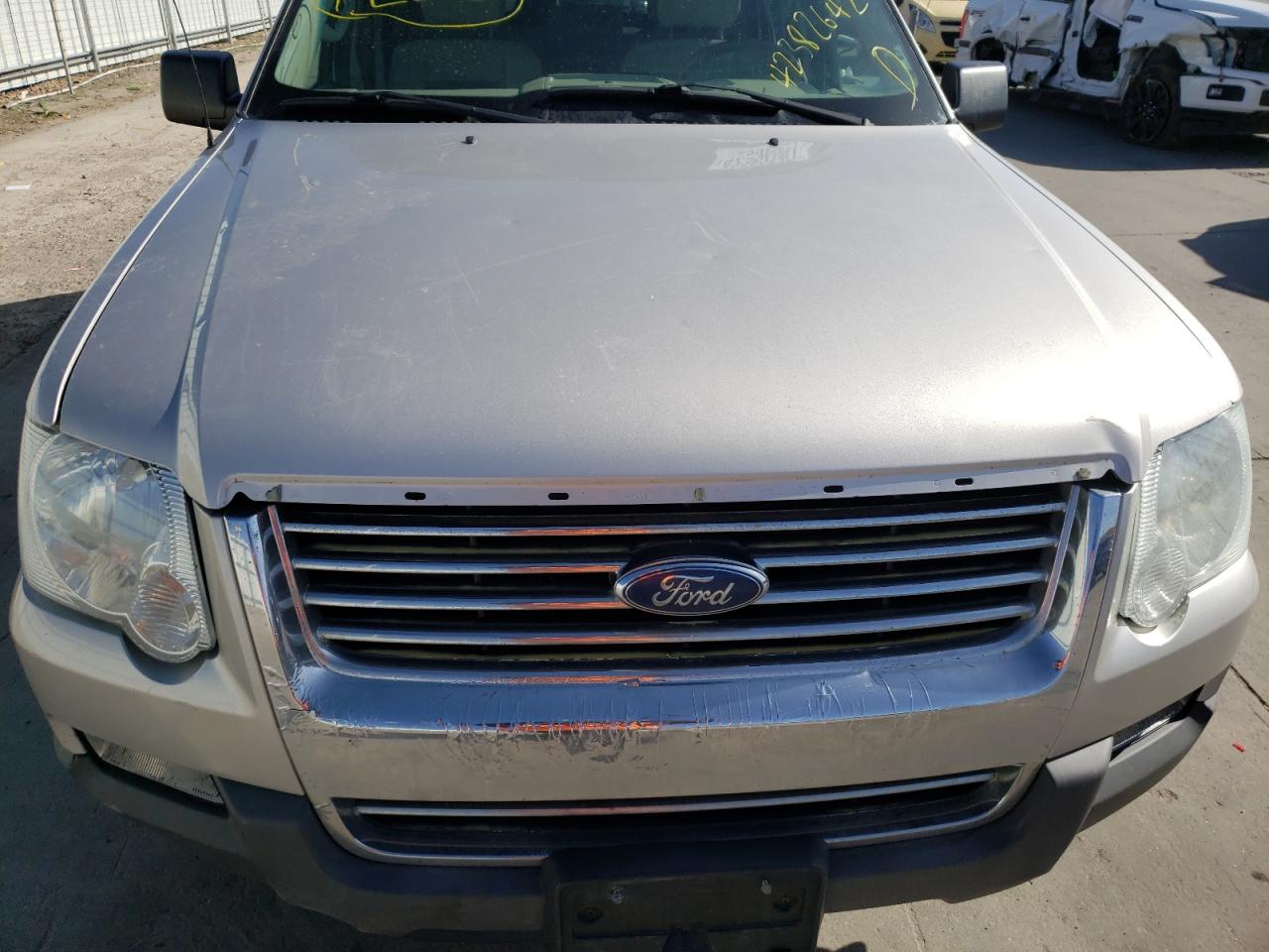 Foto 9 de la subasta – 2006 FORD EXPLORER X con VIN 1FMEU73E86UA73026