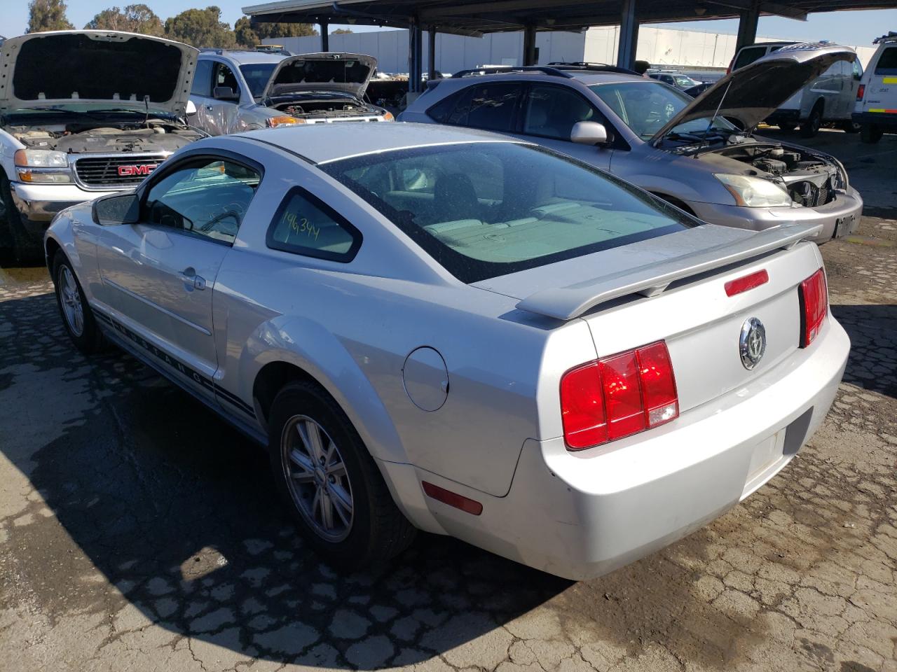Photo 3 from auction – 2005 FORD MUSTANG with VIN 1ZVFT80N955210843