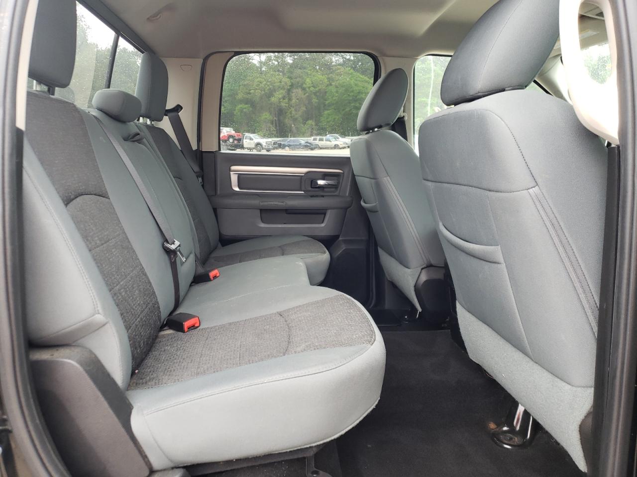 Foto 6 de la subasta – 2015 RAM 1500 SLT con VIN 1C6RR7LM8FS562804