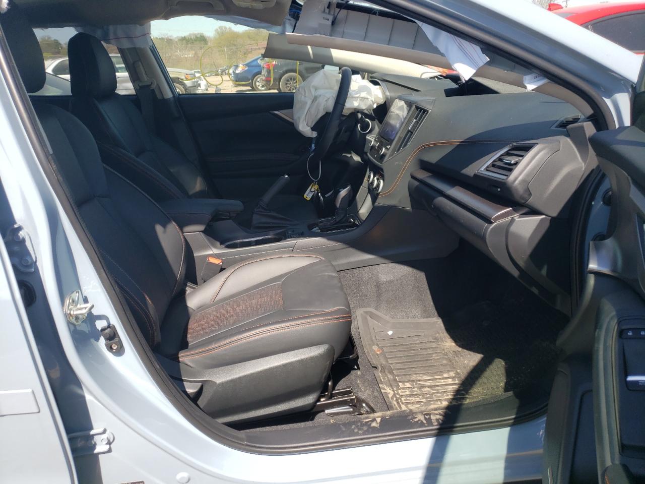 Photo 5 from auction – 2022 SUBARU CROSSTREK with VIN JF2GTHNC0N8213712