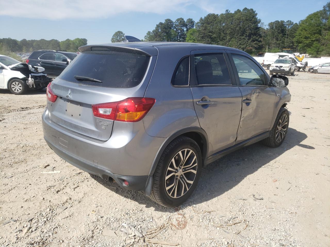 Photo 4 from auction – 2017 MITSUBISHI OUTLANDER with VIN JA4AP3AW6HZ043392