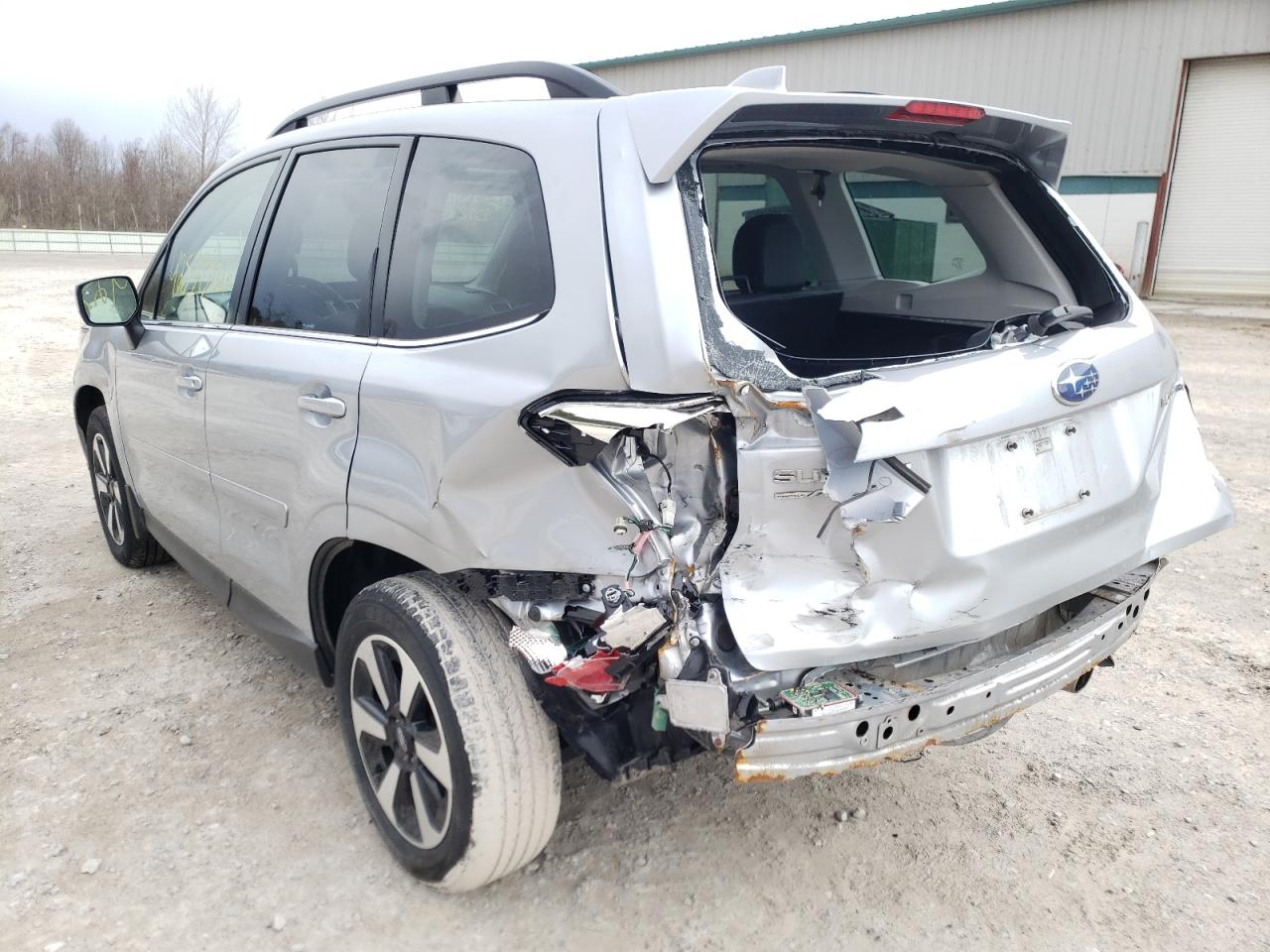 Photo 3 from auction – 2018 SUBARU FORESTER 2 with VIN JF2SJALCXJH438367