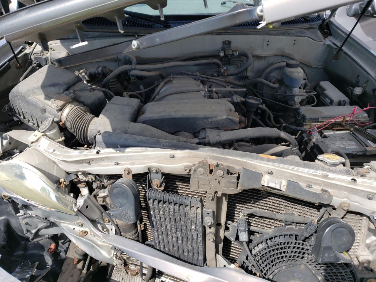 Фото 7 с аукциона – 2002 TOYOTA SEQUOIA SR с VIN 5TDBT44A32S065872