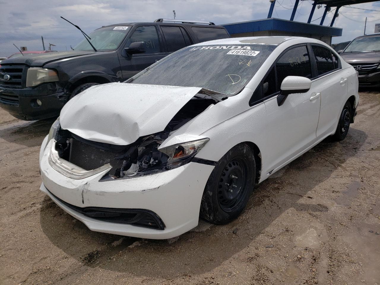 Photo 2 from auction – 2014 HONDA CIVIC LX with VIN 19XFB2F5XEE026526