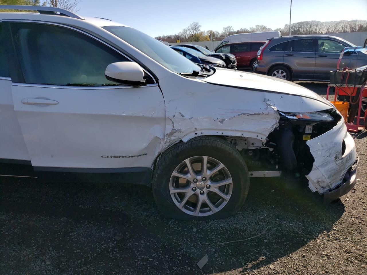 Photo 9 from auction – 2014 JEEP CHEROKEE L with VIN 1C4PJLCS3EW299143