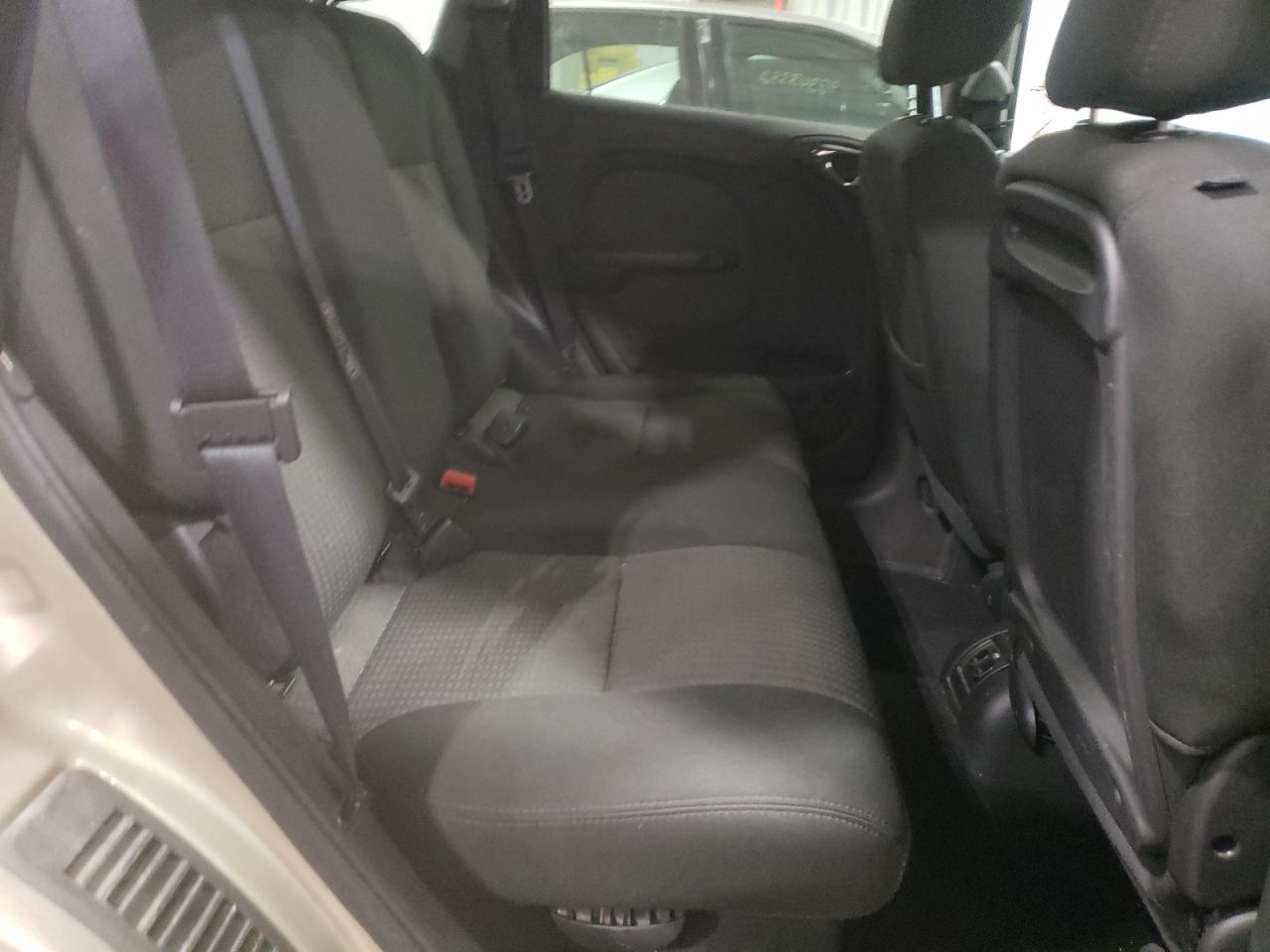 Photo 6 from auction – 2005 CHRYSLER PT CRUISER with VIN 3C8FY68B95T552018