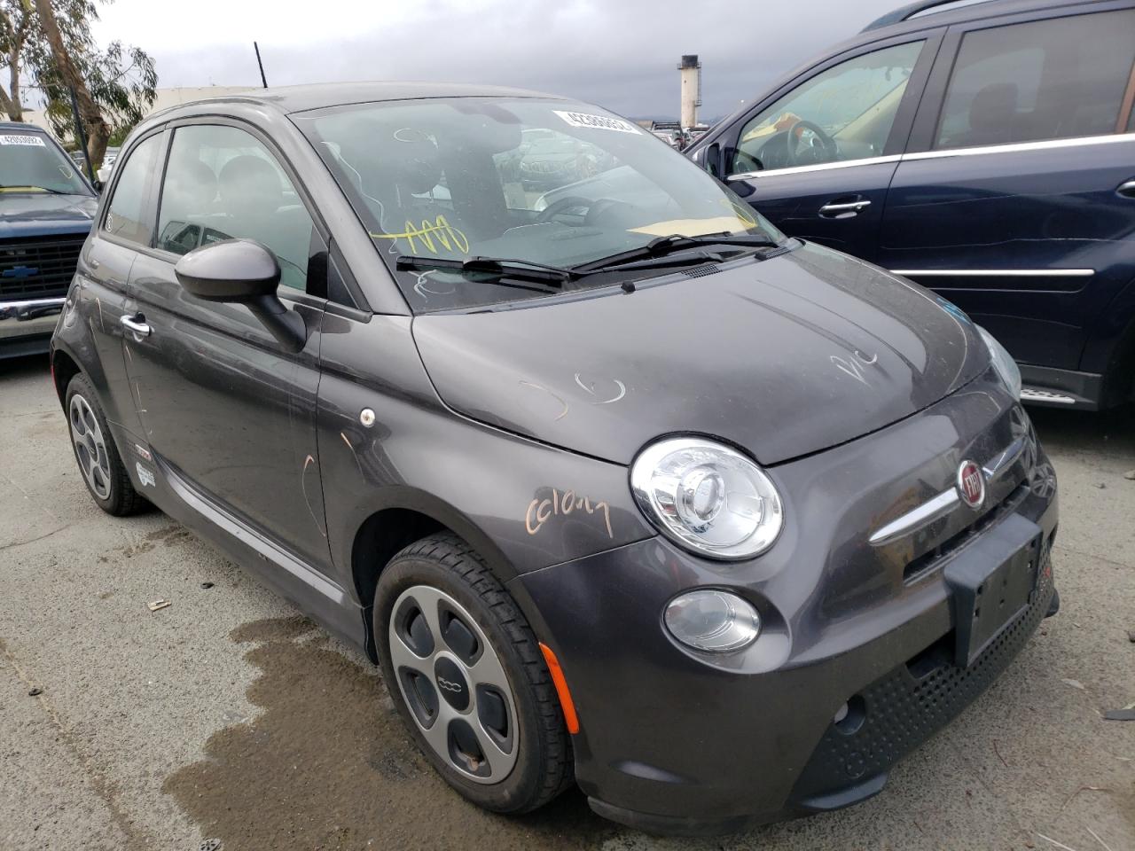 FIAT 500 ELECTR 2016 with VIN 3C3CFFGE3GT229497 - Photo from auction