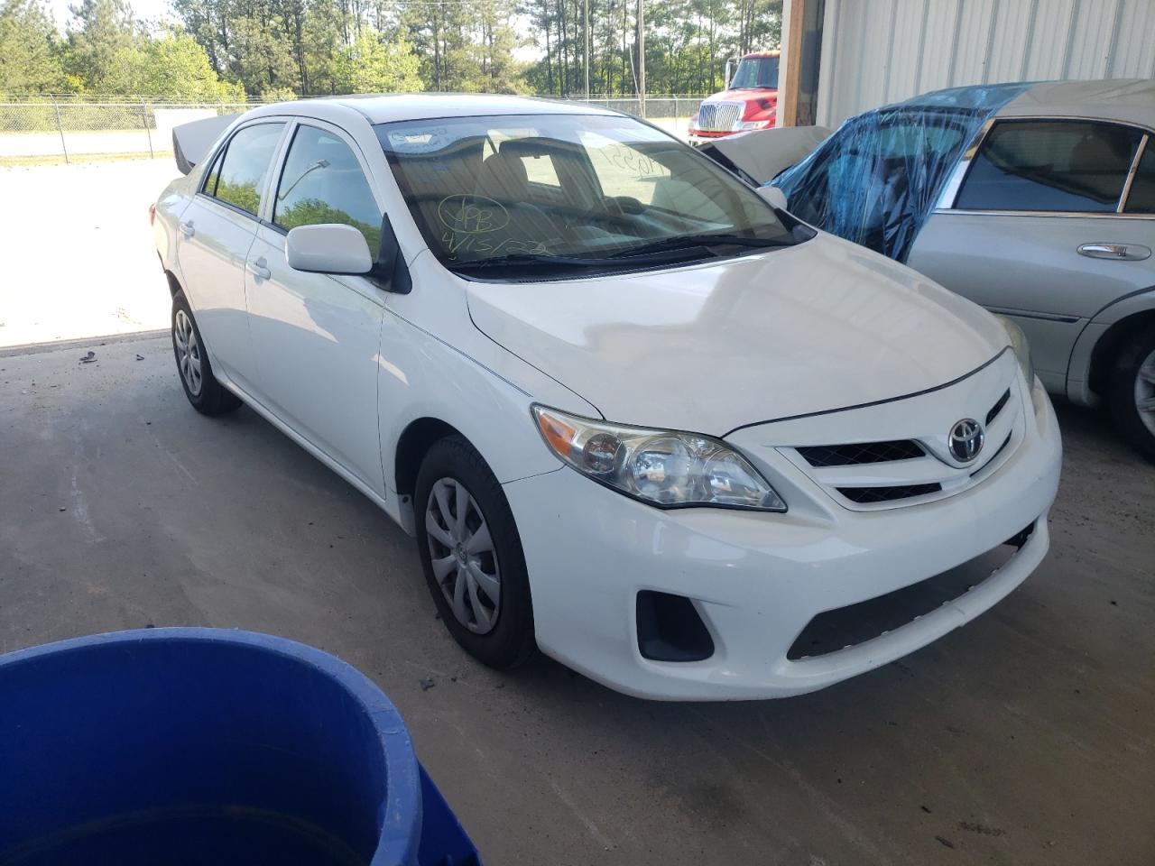 TOYOTA COROLLA BA 2013 z numerem VIN 5YFBU4EE1DP132902 - Zdjęcie z aukcji