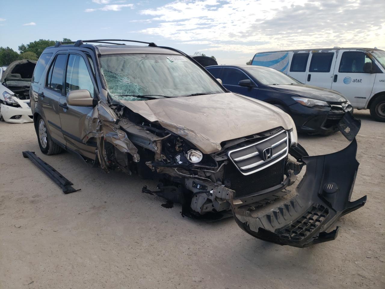 HONDA CR-V EX 2005 with VIN JHLRD78895C001168 - Photo from auction