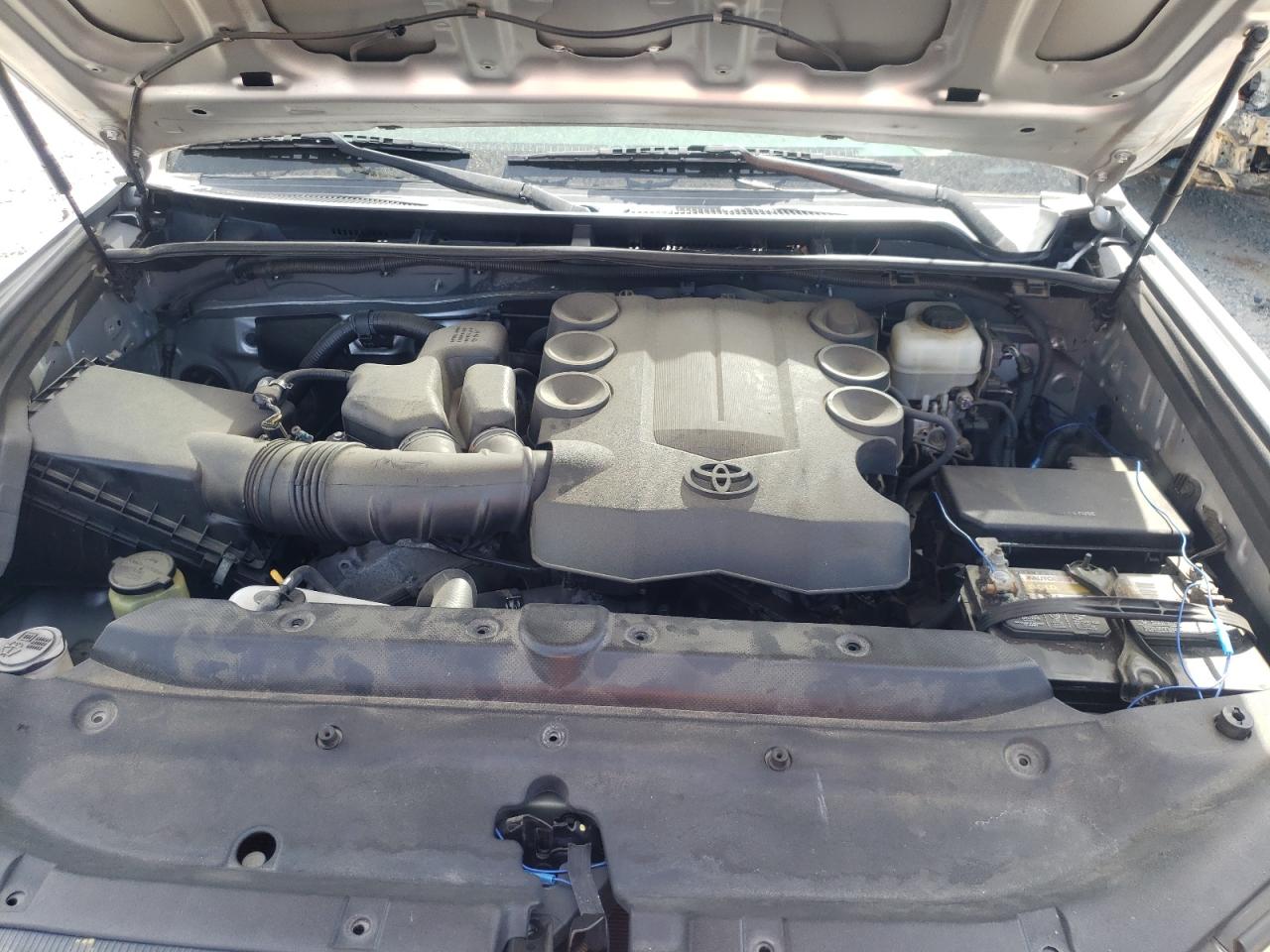 Photo 7 from auction – 2010 TOYOTA 4RUNNER SR with VIN JTEZU5JRXA5010279