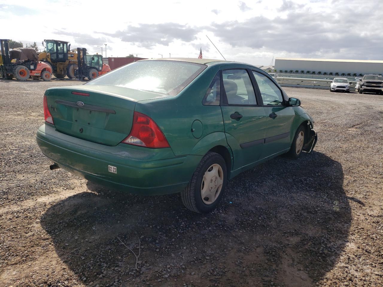 Photo 4 from auction – 2002 FORD FOCUS LX with VIN 1FAFP33P02W344000