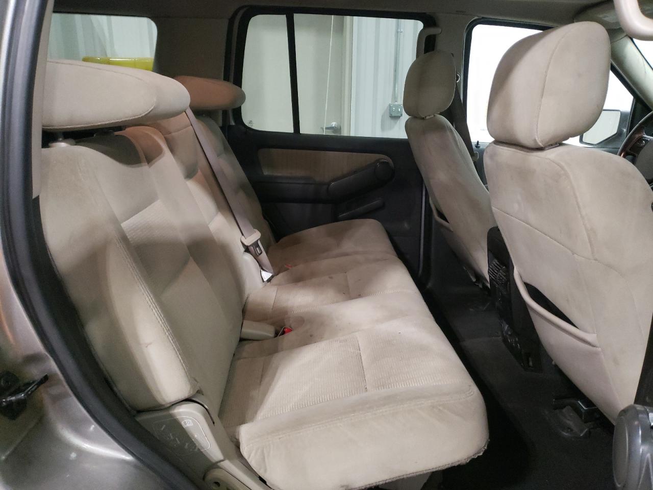 Photo 6 from auction – 2008 FORD EXPLORER X with VIN 1FMEU73E58UB18555