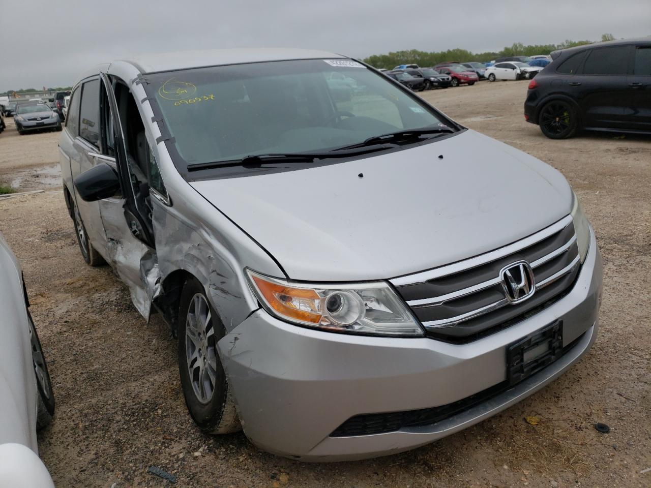 HONDA ODYSSEY EX 2012 with VIN 5FNRL5H46CB090537 - Photo from auction