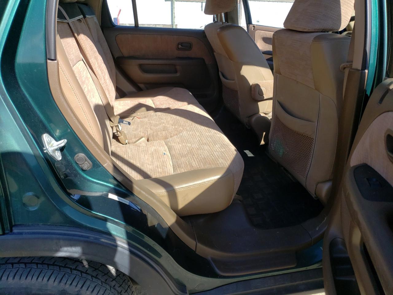 Photo 6 from auction – 2002 HONDA CR-V LX with VIN JHLRD78472C043637