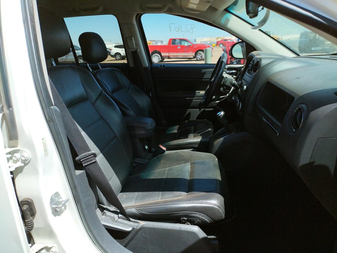 Photo 5 from auction – 2010 JEEP COMPASS LI with VIN 1J4NT5FB7AD538153