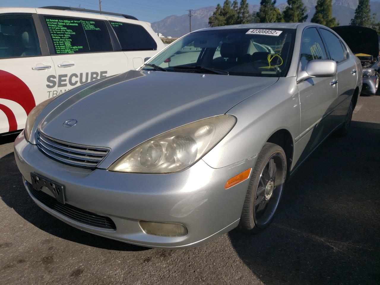 Photo 2 from auction – 2004 LEXUS ES 330 with VIN JTHBA30G045034015