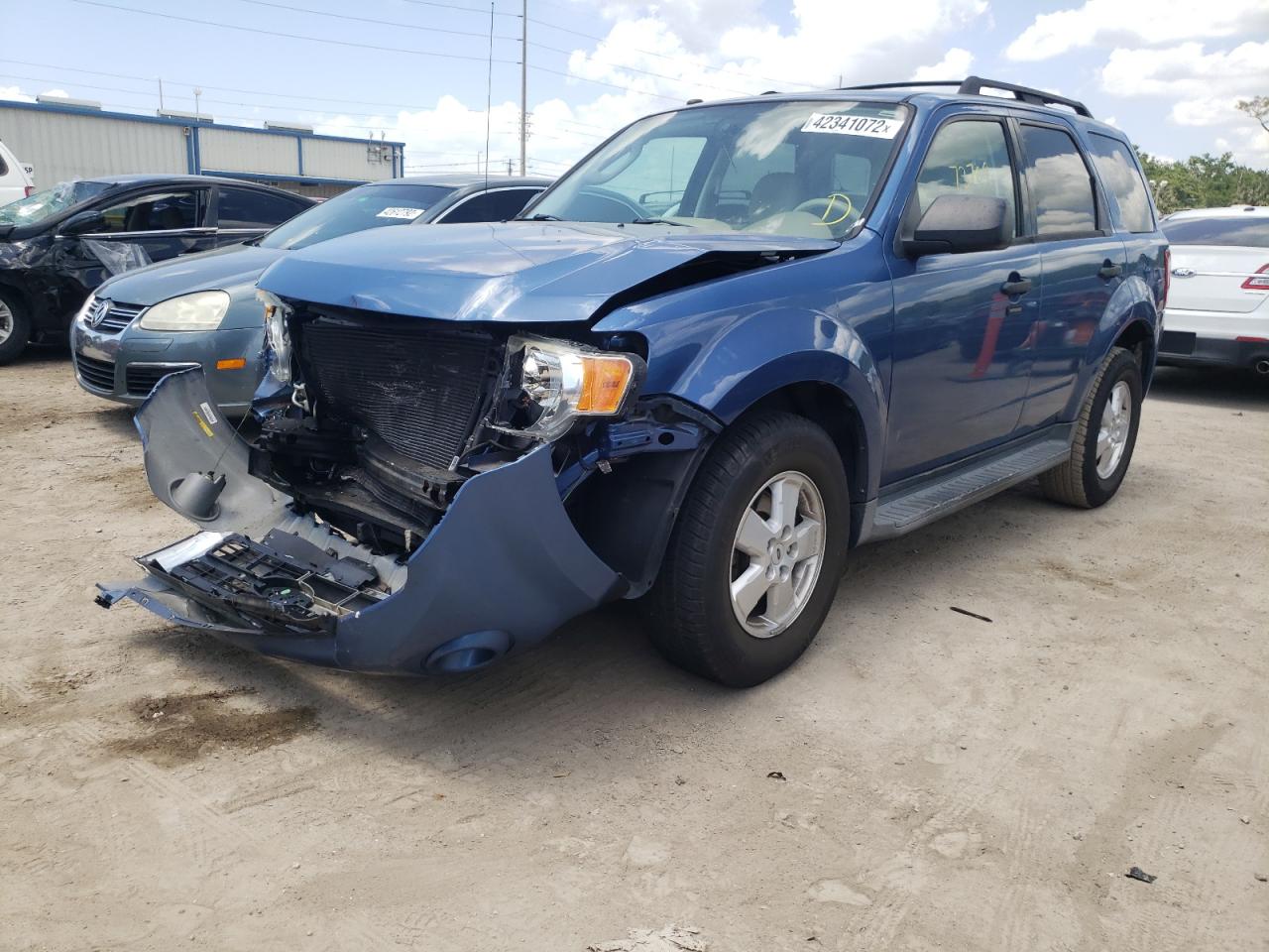 Photo 2 from auction – 2009 FORD ESCAPE XLT with VIN 1FMCU03G49KA45949