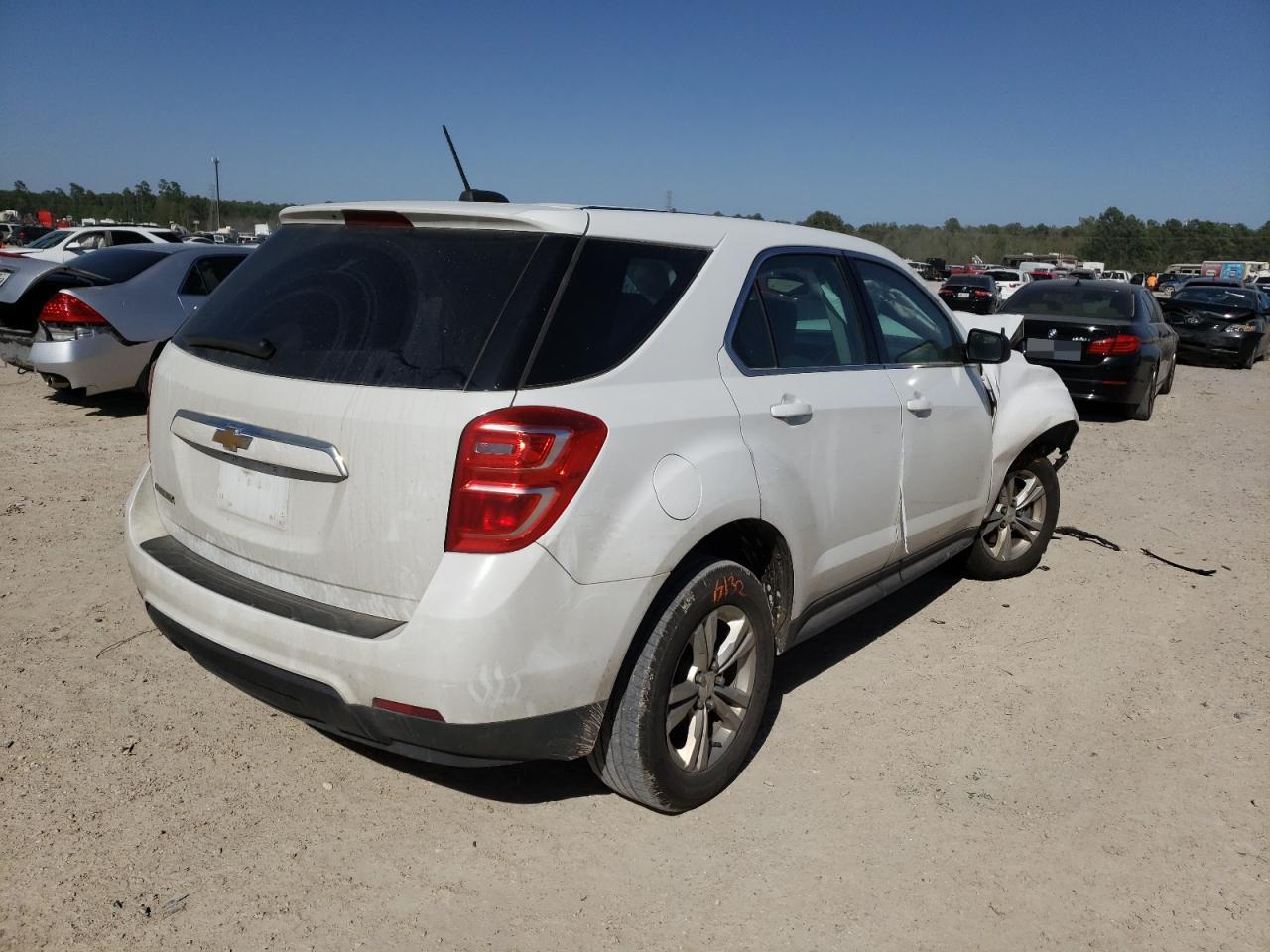 Photo 4 from auction – 2017 CHEVROLET EQUINOX LS with VIN 2GNALBEK9H1595293