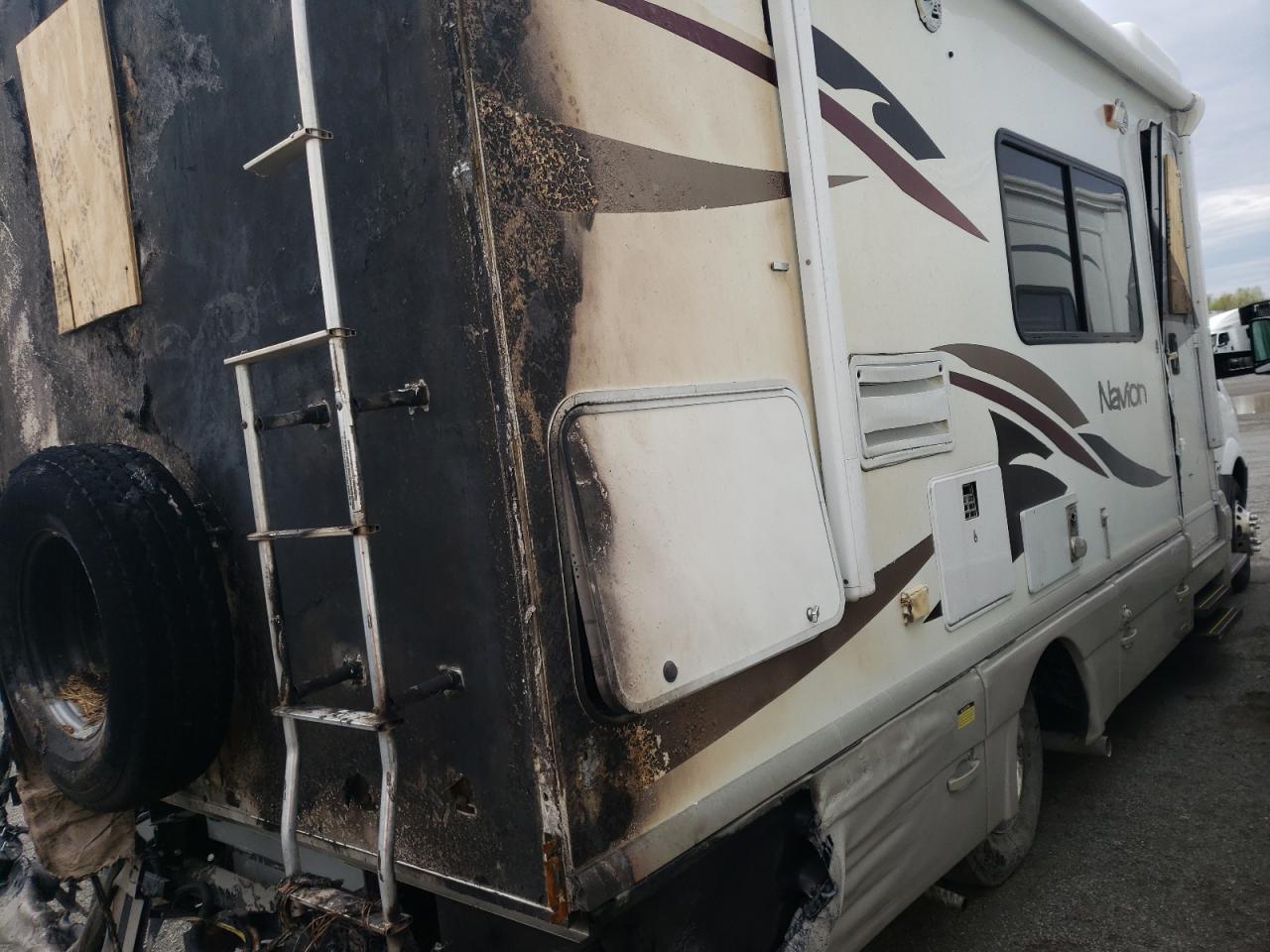 Photo 6 from auction – 2010 WINNEBAGO ITASCA with VIN WDXPF445989361804