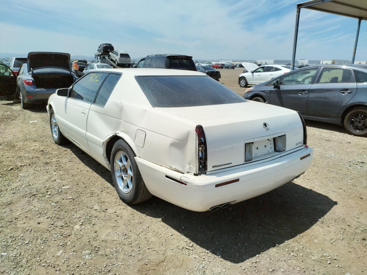 Photo 3 from auction – 2002 CADILLAC ELDORADO C with VIN 1G6EC12932B105995