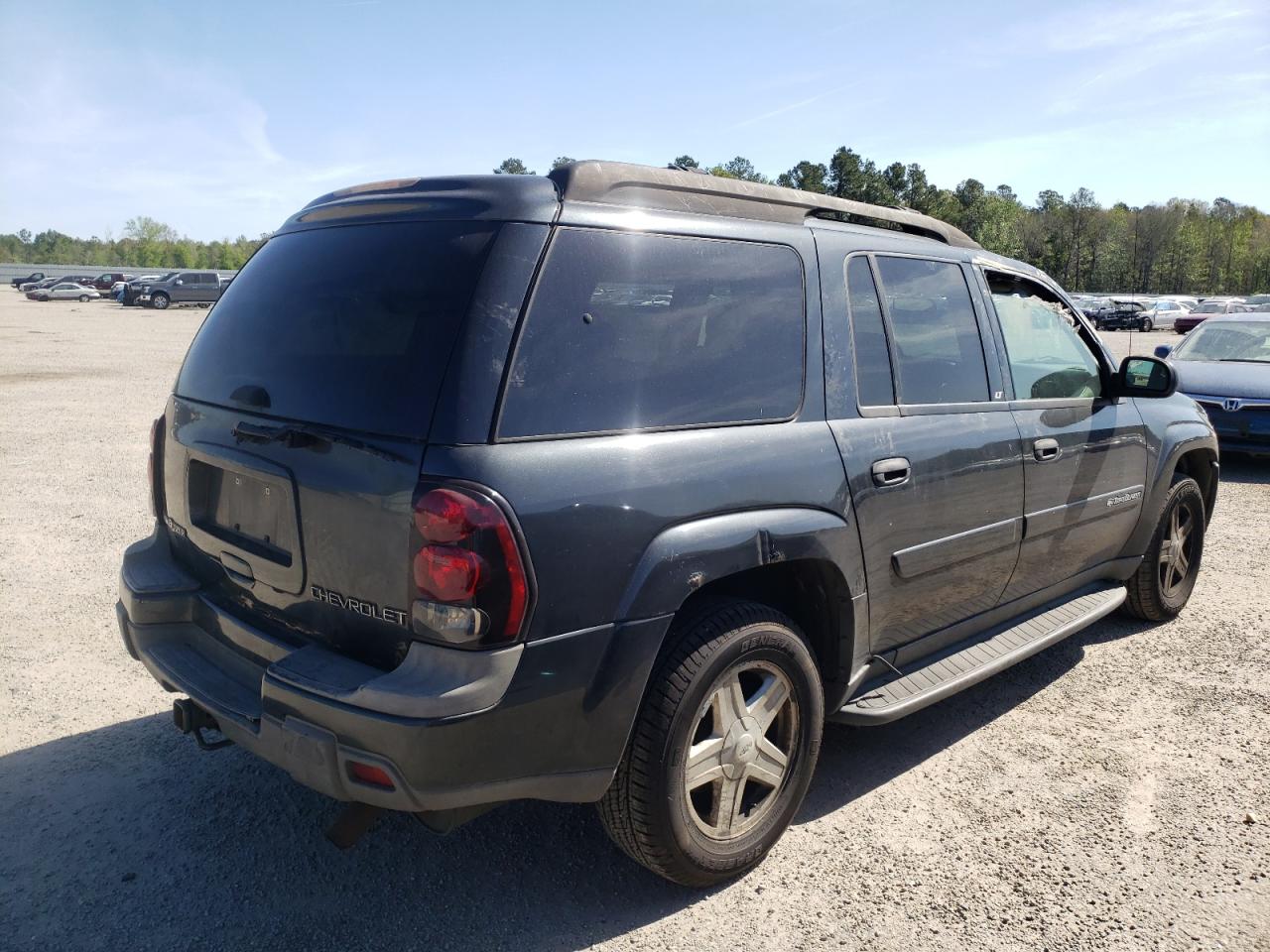 Photo 4 from auction – 2003 CHEVROLET TRAILBLAZE with VIN 1GNET16S136145715