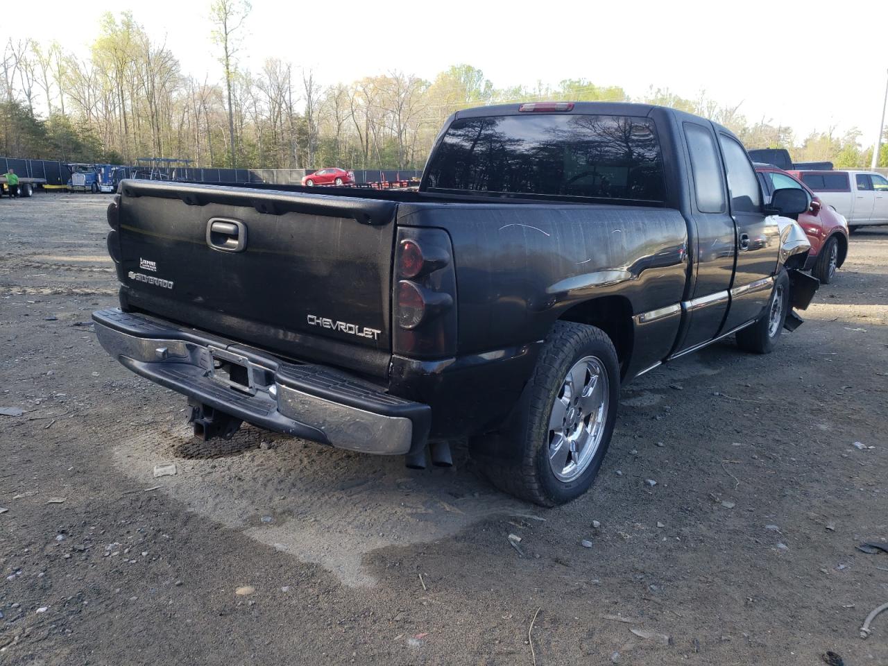 Photo 4 from auction – 2005 CHEVROLET SILVERADO with VIN 2GCEC19N851312208