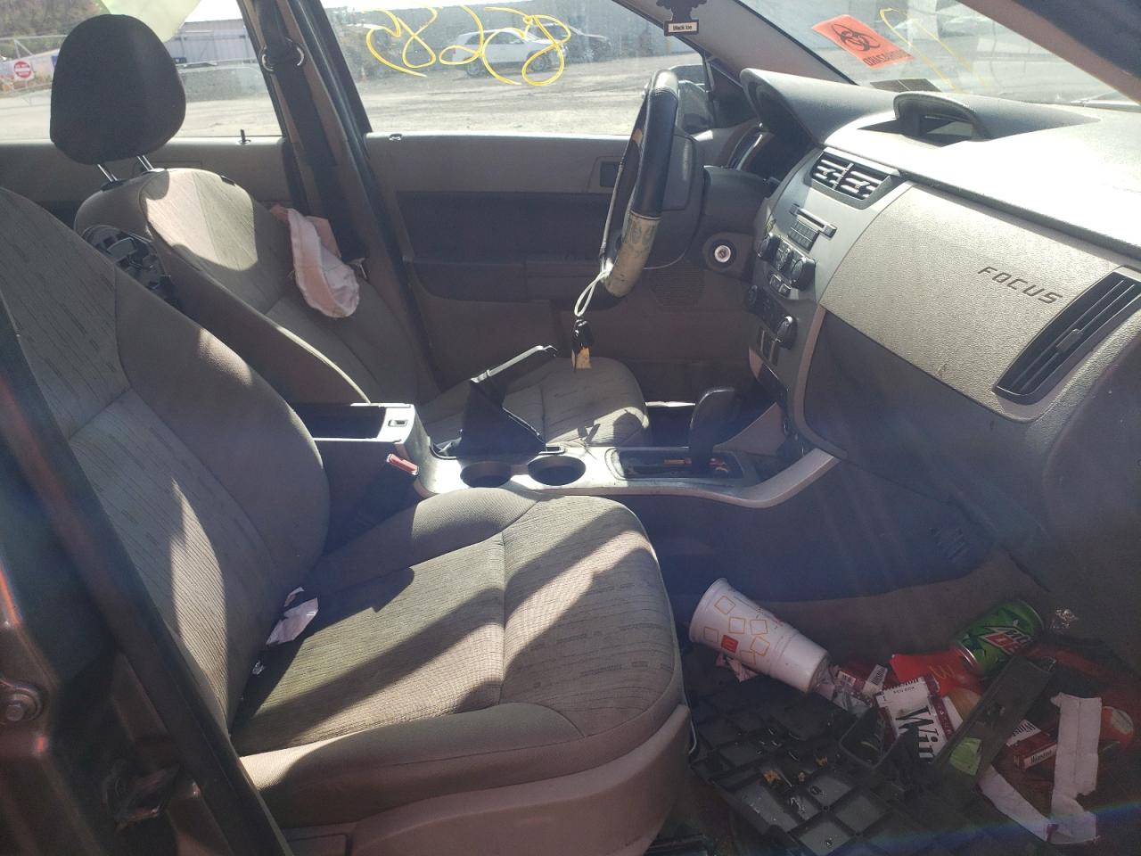 Zdjęcie 5 z aukcji – 2011 FORD FOCUS SE z VIN 1FAHP3FN3BW145591