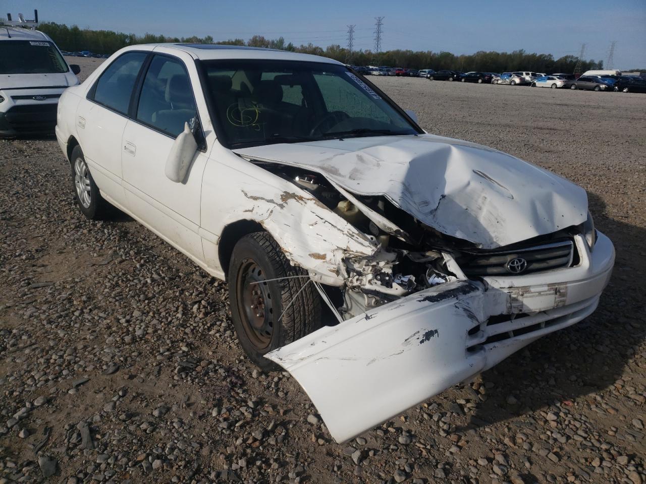 TOYOTA CAMRY LE 2001 with VIN 4T1BF28K21U959334 - Photo from auction