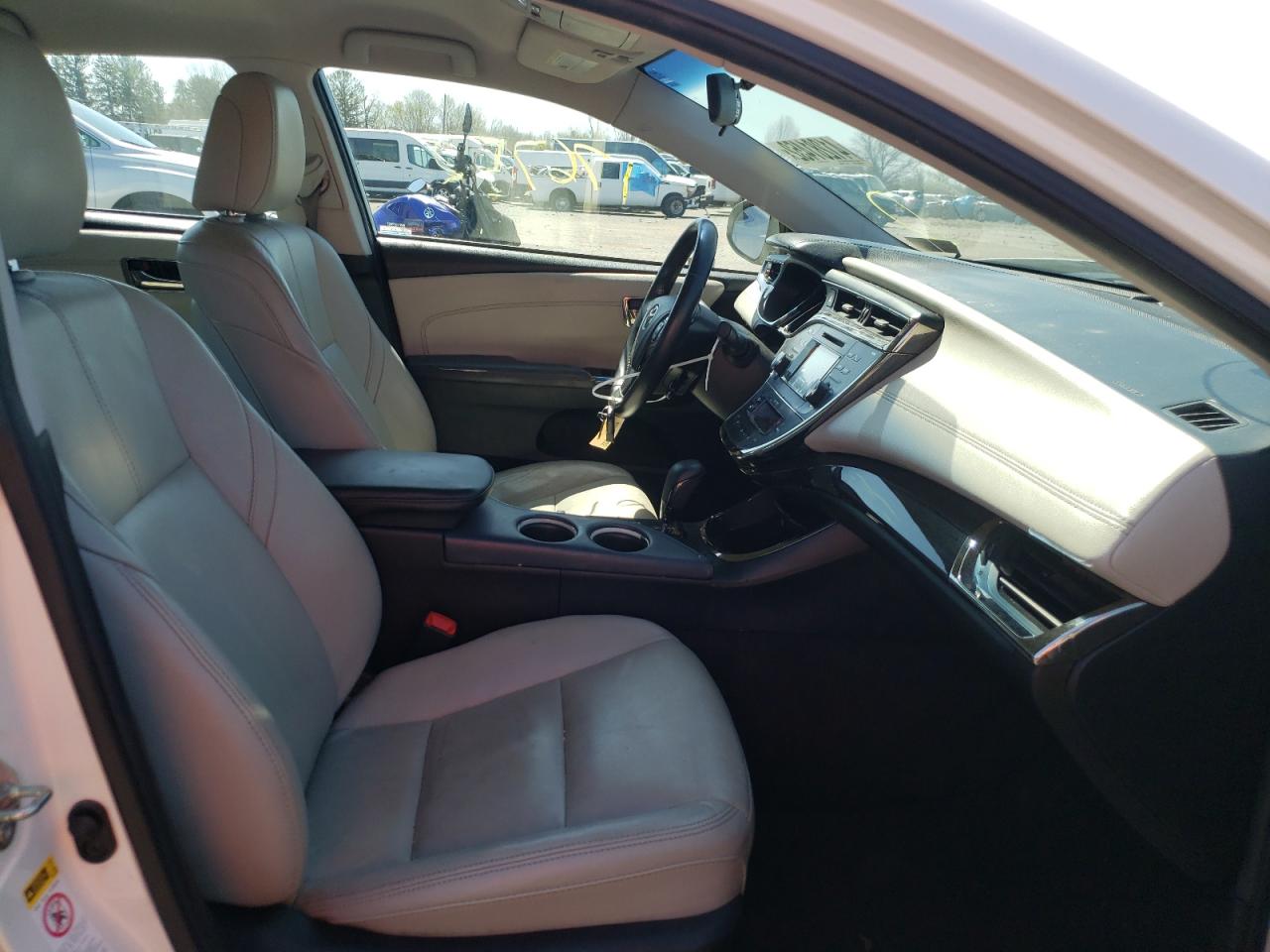 Photo 5 from auction – 2014 TOYOTA AVALON BAS with VIN 4T1BK1EB7EU096935