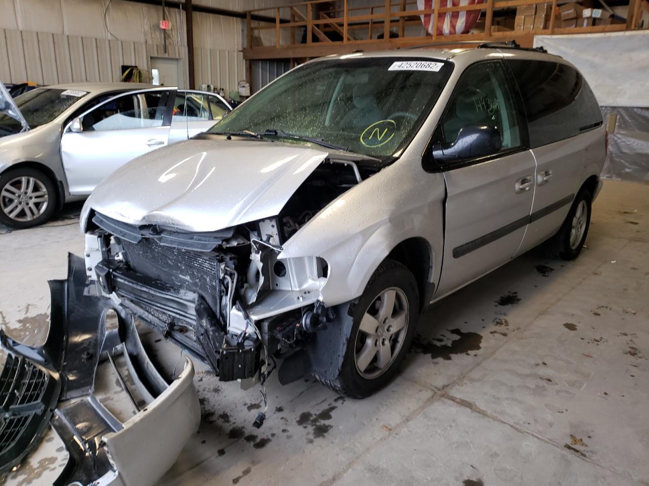 Photo 2 from auction – 2005 DODGE CARAVAN SX with VIN 1D4GP45R55B262457