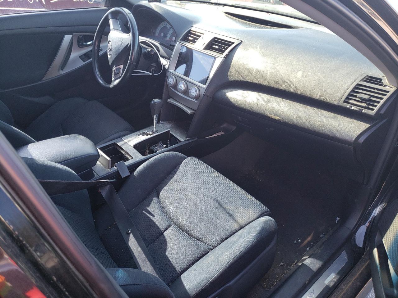 Photo 5 from auction – 2010 TOYOTA CAMRY with VIN 4T1BF3EK3AU008697