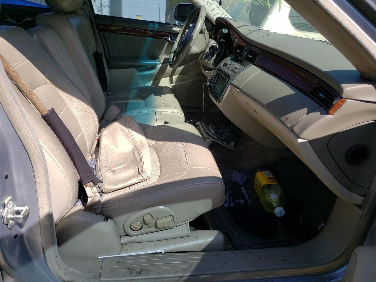 Photo 5 from auction – 2004 CADILLAC DEVILLE with VIN 1G6KD54Y74U252355