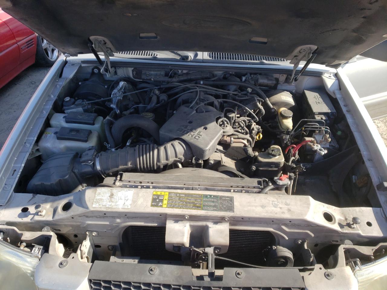 Photo 7 from auction – 2004 FORD EXPLORER S with VIN 1FMZU67K14UC22112