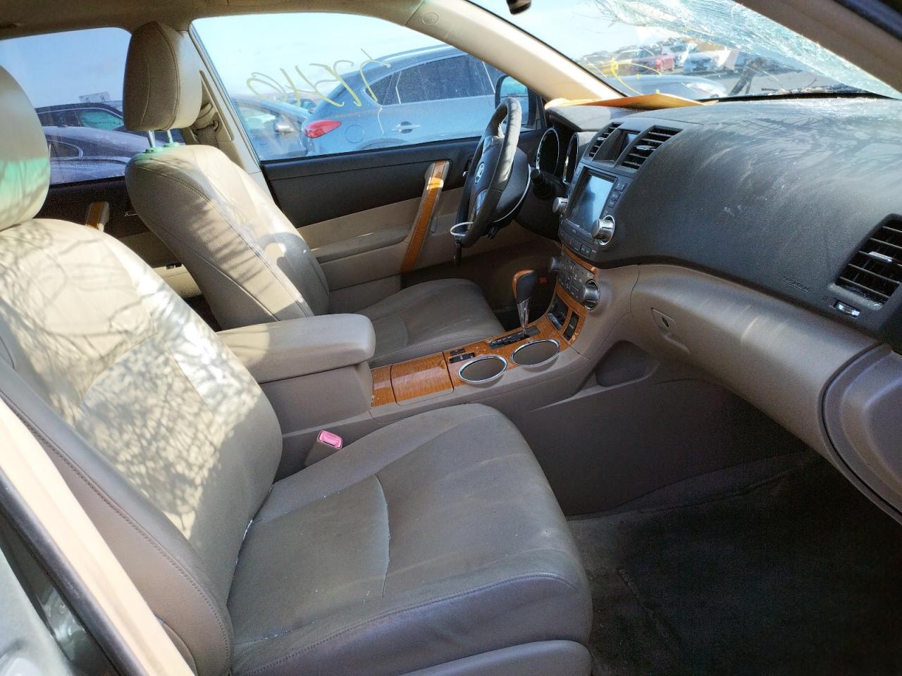 Photo 5 from auction – 2009 TOYOTA HIGHLANDER with VIN JTEEW44A092031244