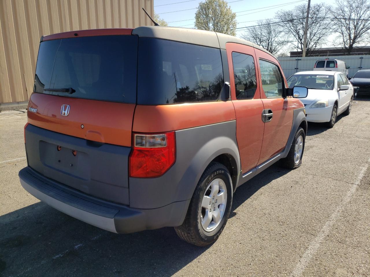 Photo 4 from auction – 2003 HONDA ELEMENT EX with VIN 5J6YH28583L024924